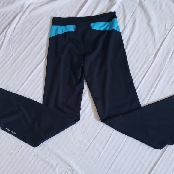 Under Armour All Season Gear Workout Yoga Pants Wide Leg Size Small - Picture 3 of 7